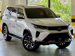 Toyota Hilux SW4
