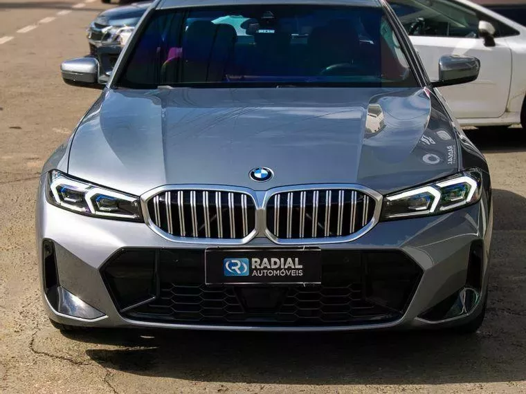 BMW 320i Cinza 6