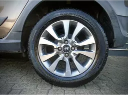 Hyundai HB20X