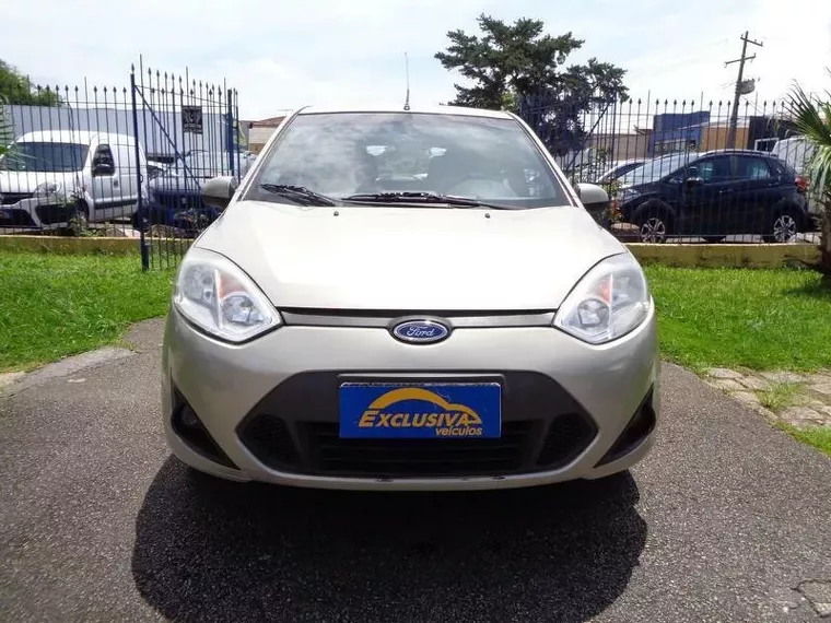 Ford Fiesta Prata 12