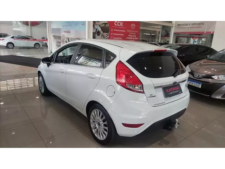 Ford Fiesta Branco 6