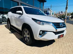 Toyota Hilux SW4