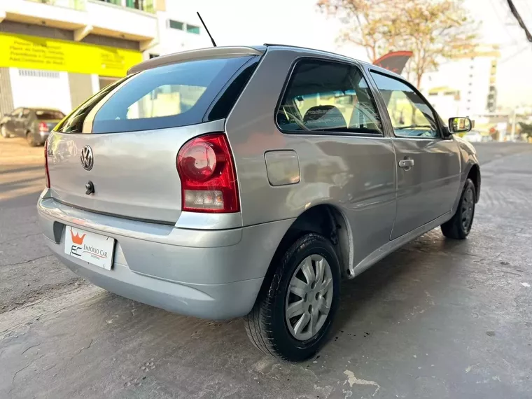 Volkswagen Gol Prata 8