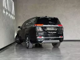 Jeep Commander