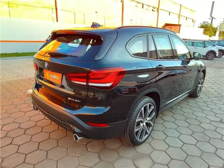 BMW X1 Preto 2