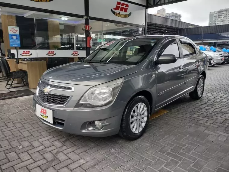 Chevrolet Cobalt Cinza 7