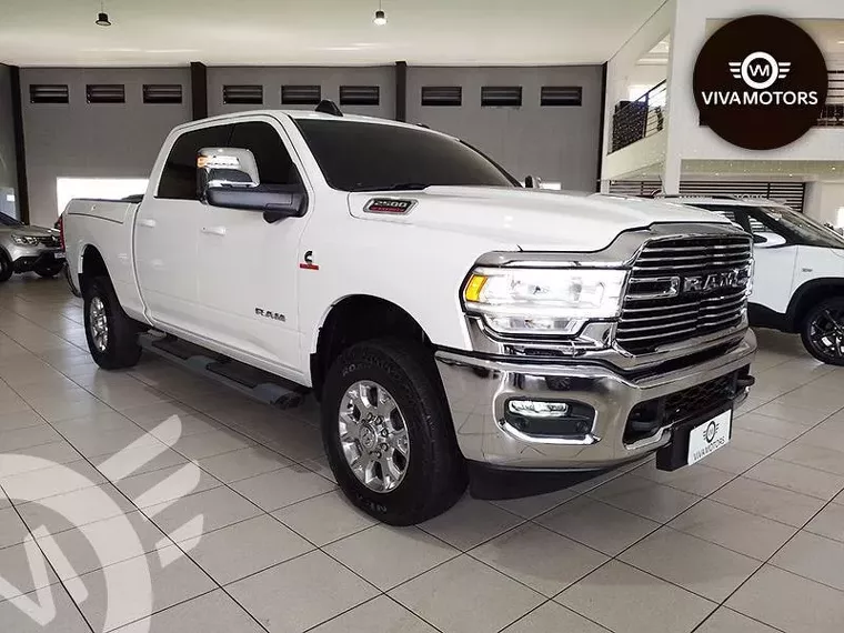 RAM 2500 Branco 5