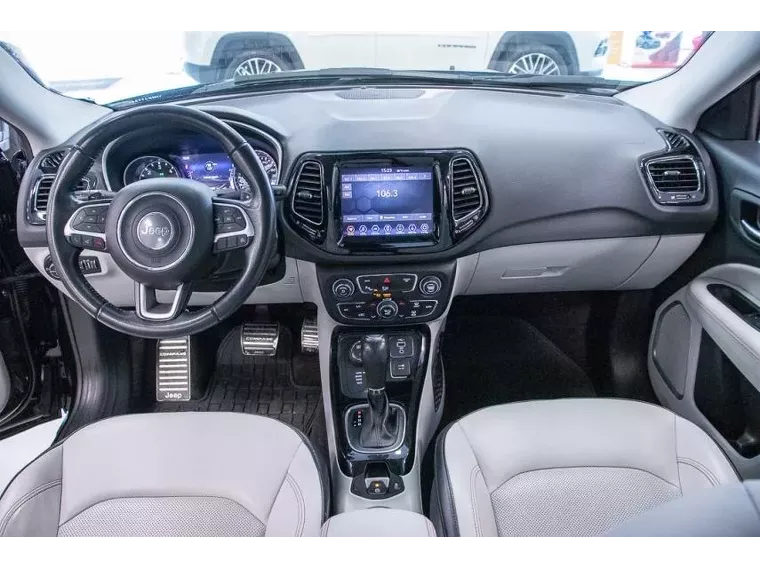 Jeep Compass Preto 19