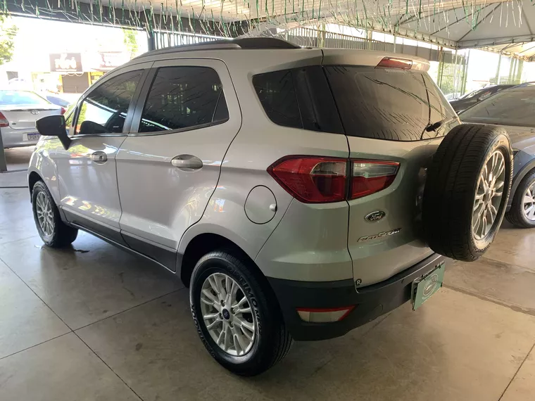 Ford Ecosport Prata 4