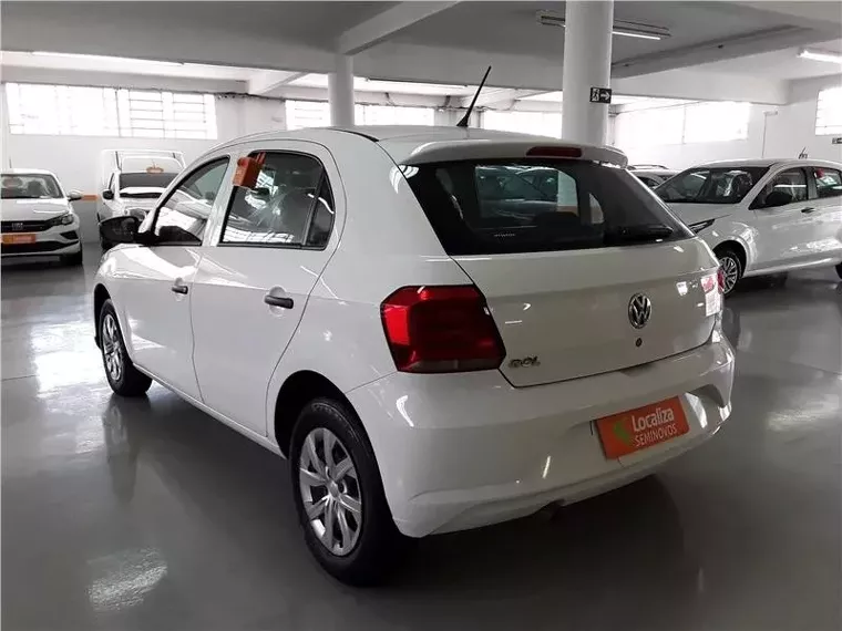 Volkswagen Gol Branco 2