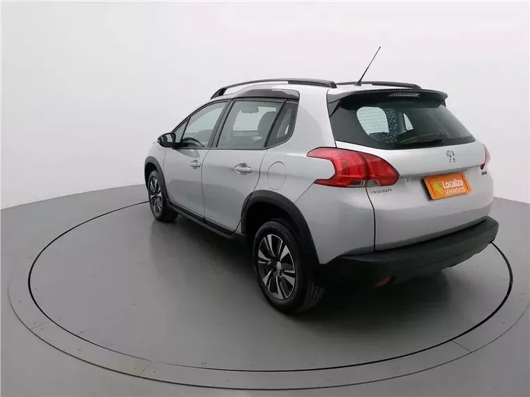 Peugeot 2008 Cinza 17