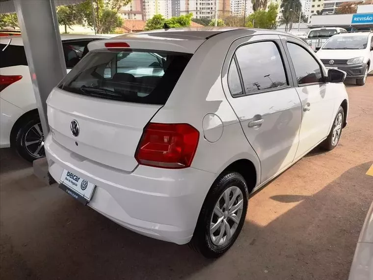 Volkswagen Gol Branco 5