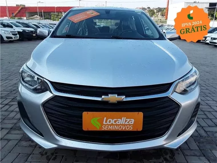 Chevrolet Onix Prata 5