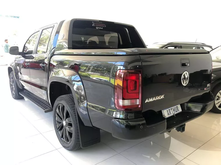 Volkswagen Amarok Preto 10