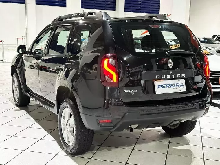 Renault Duster Preto 20