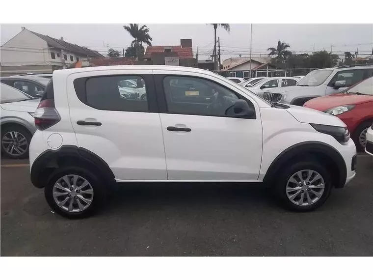 Fiat Mobi Branco 2