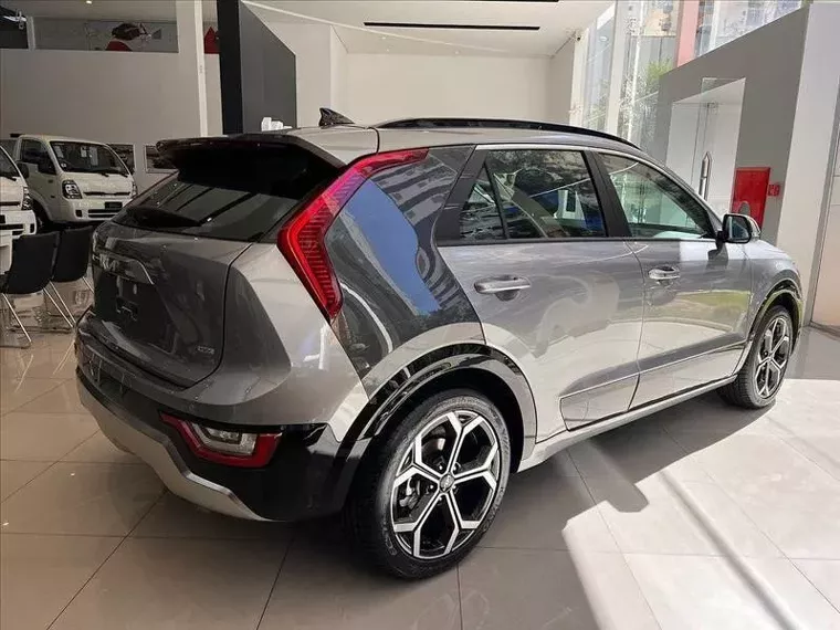 KIA Niro Cinza 2