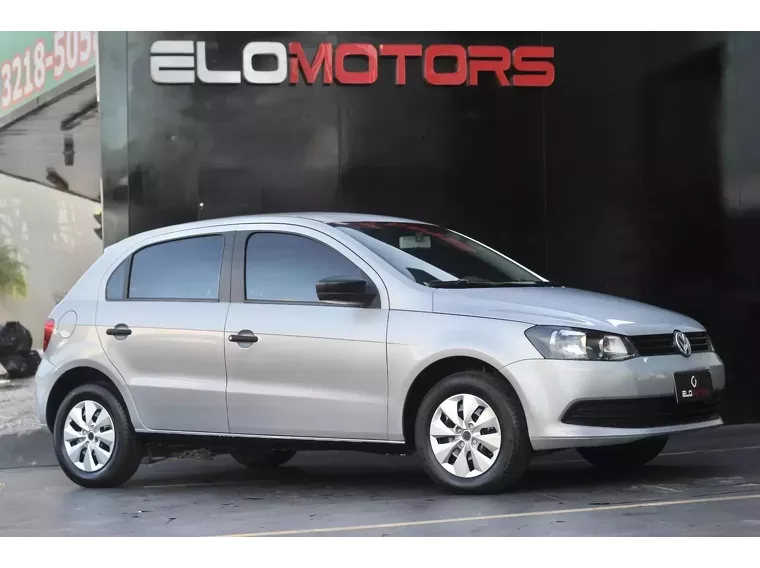 Volkswagen Gol Prata 9