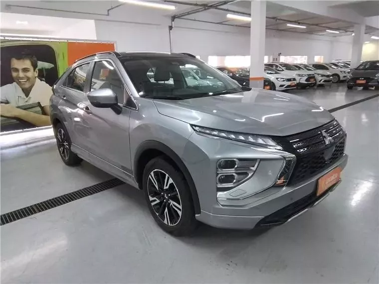 Mitsubishi Eclipse Cross Prata 9