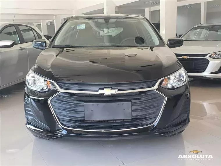 Chevrolet Onix Preto 3