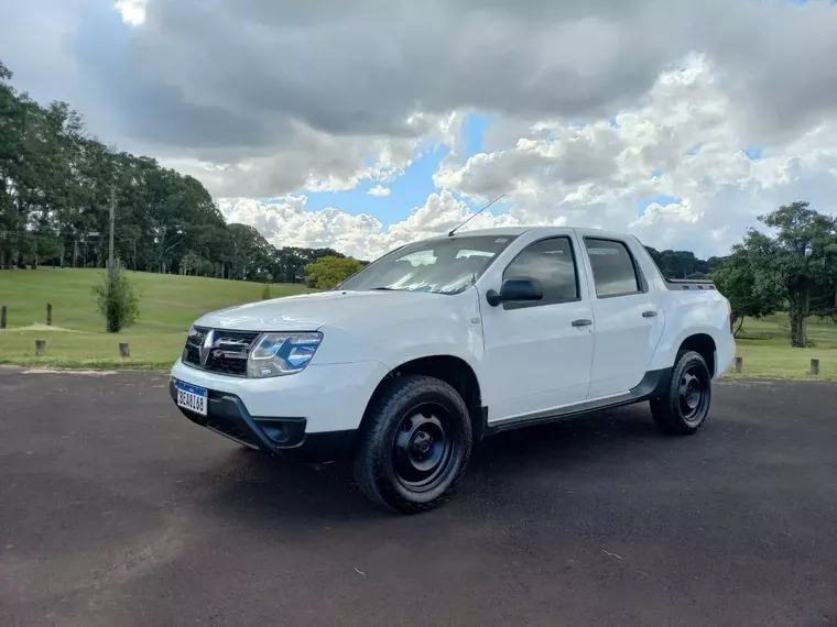 Renault Duster Oroch Branco 5