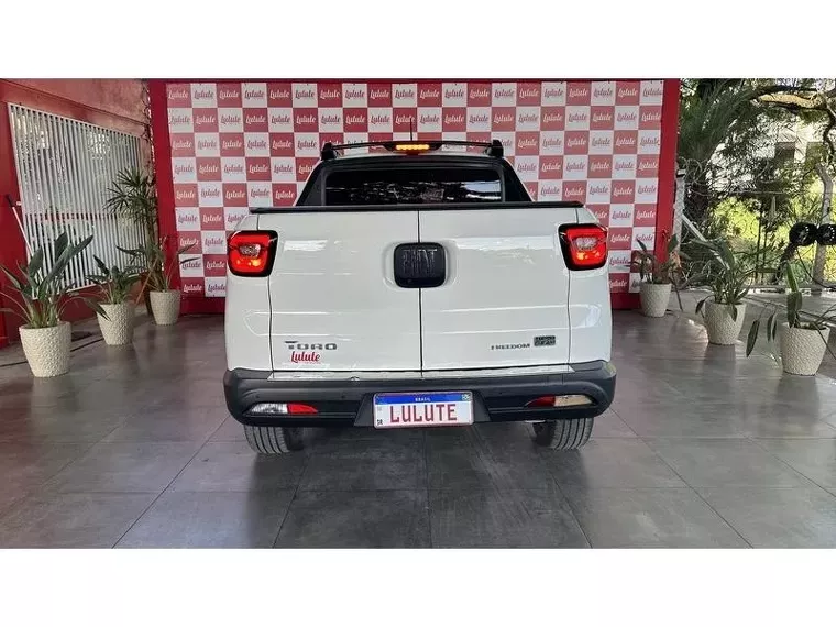 Fiat Toro Branco 5