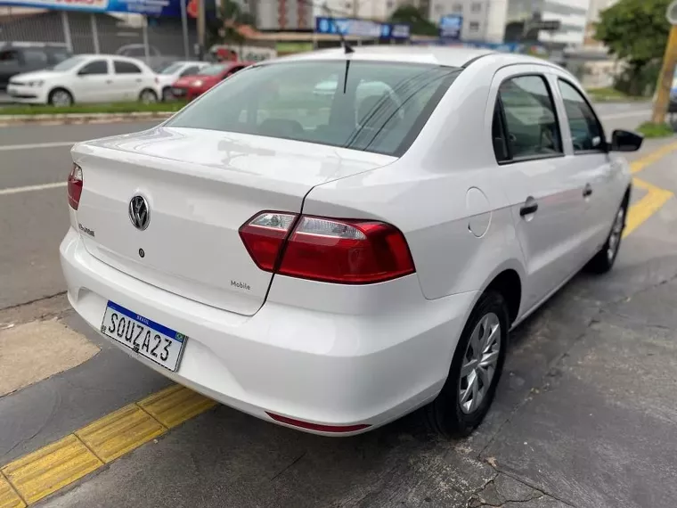 Volkswagen Voyage Branco 10