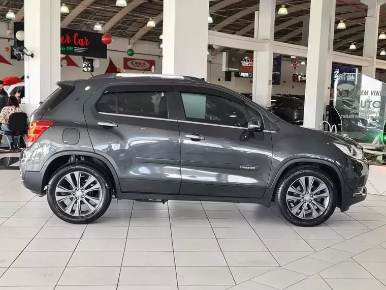 Chevrolet Tracker Cinza 9