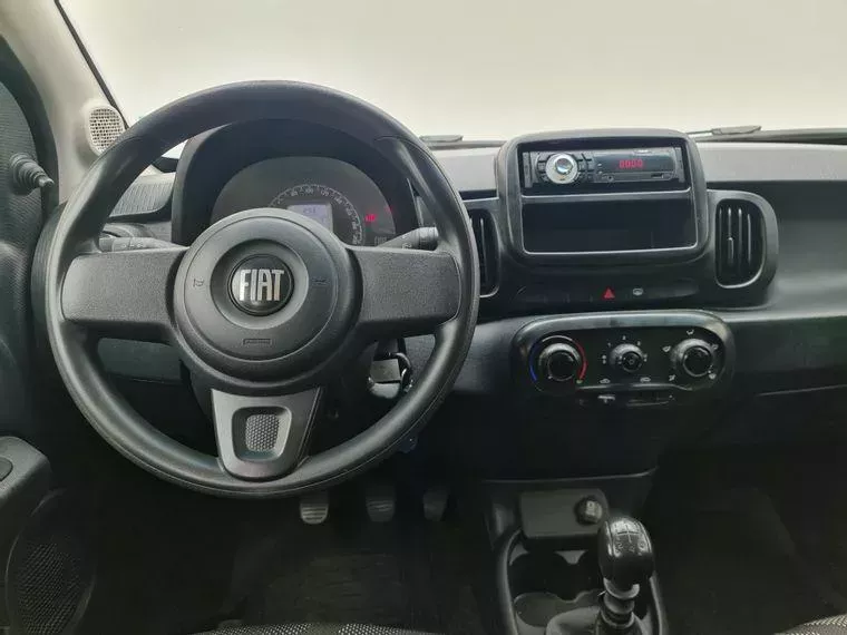 Fiat Mobi Prata 5