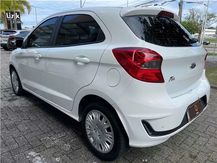 Ford KA Branco 12