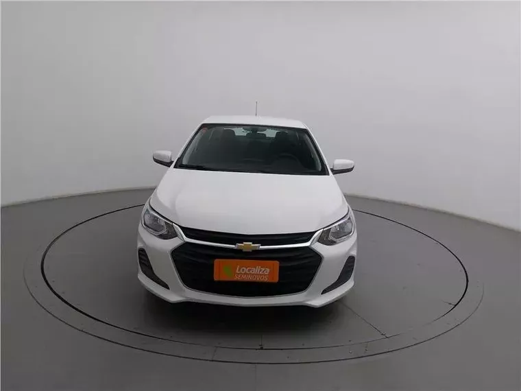 Chevrolet Onix Branco 5