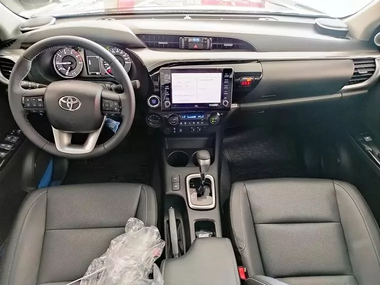 Toyota Hilux Preto 3