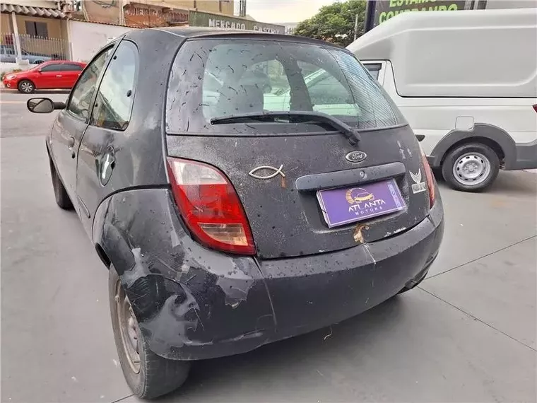 Ford KA Preto 4