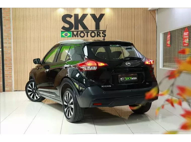 Nissan Kicks Preto 1