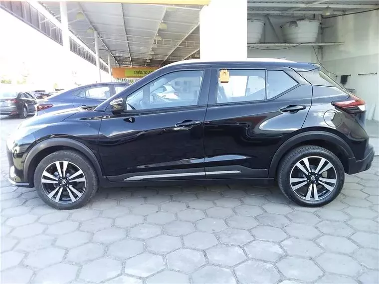 Nissan Kicks Preto 5