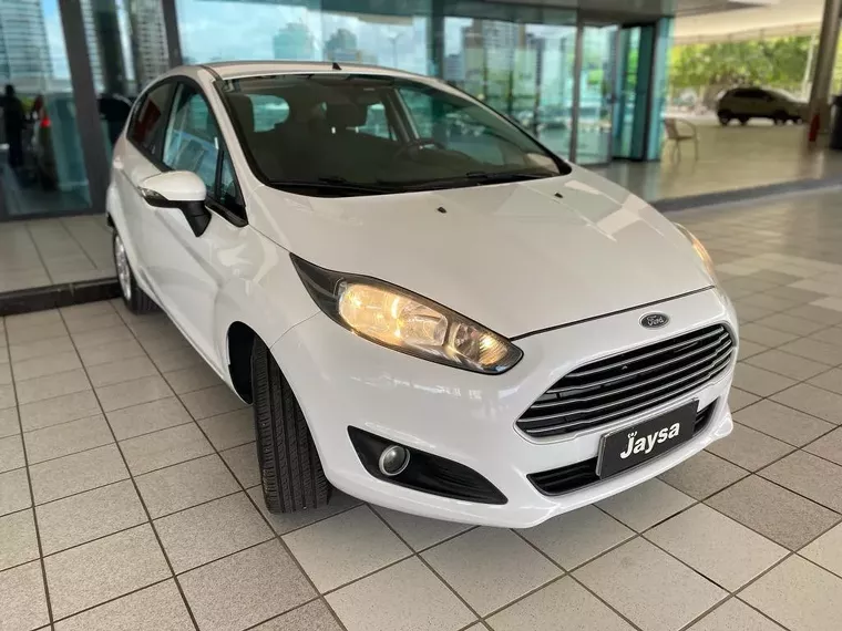 Ford Fiesta Branco 8