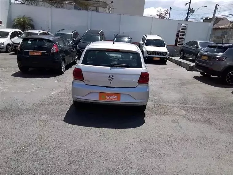 Volkswagen Gol Prata 5