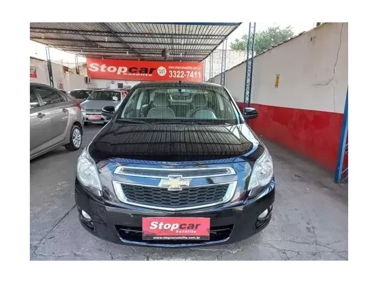 Chevrolet Cobalt Preto 2