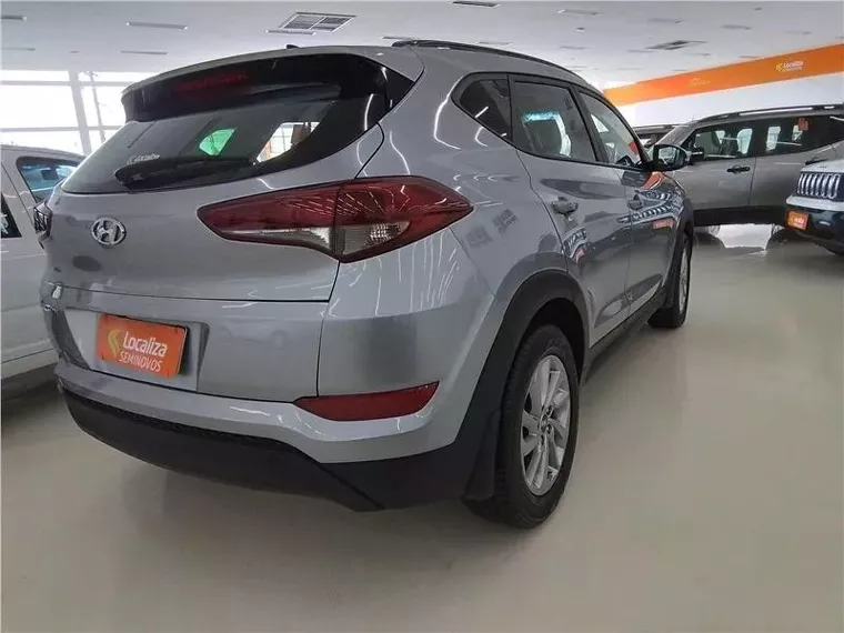 Hyundai Tucson Prata 5