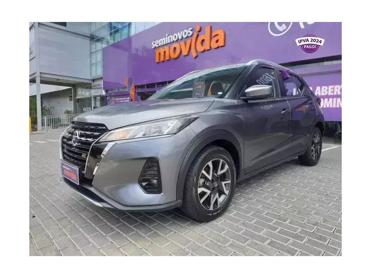 Nissan Kicks Cinza 4