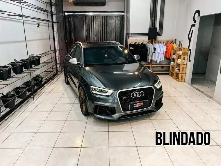 Audi RS Q3 Cinza 1