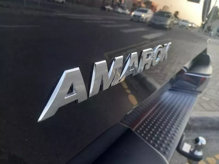 Volkswagen Amarok Preto 14