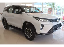Toyota Hilux SW4