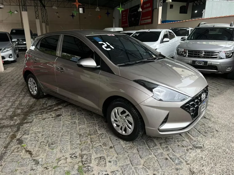 Hyundai HB20 Prata 4