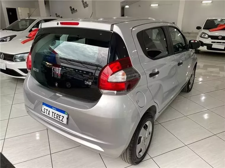 Fiat Mobi Prata 4