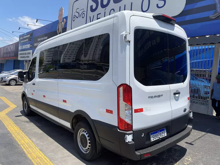 Ford Transit Branco 3