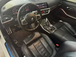 BMW 320i