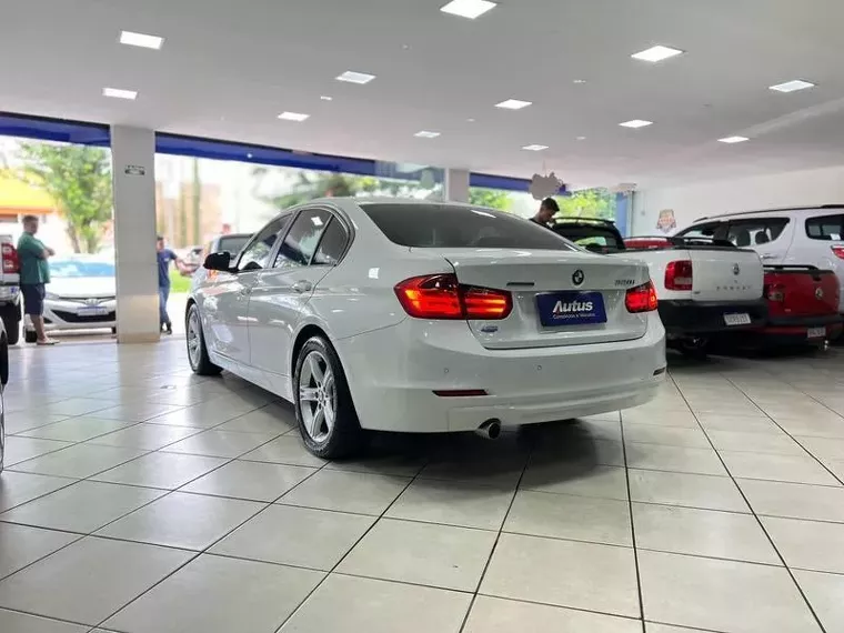 BMW 320i Branco 1