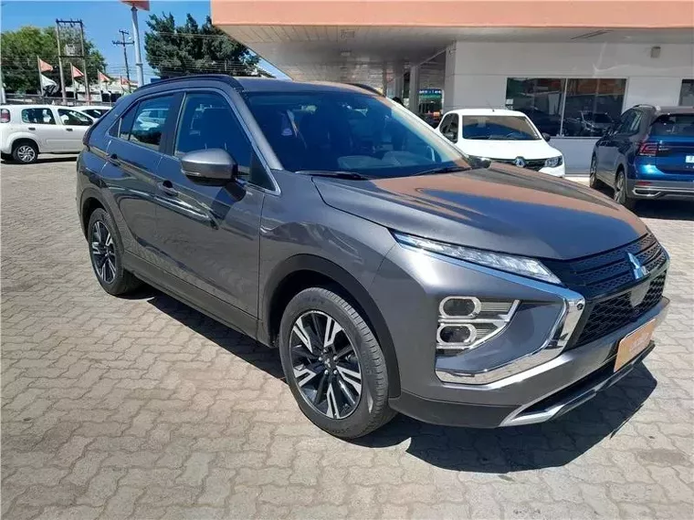 Mitsubishi Eclipse Cross Cinza 16