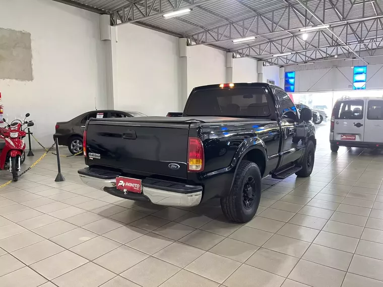 Ford F-250 Preto 2